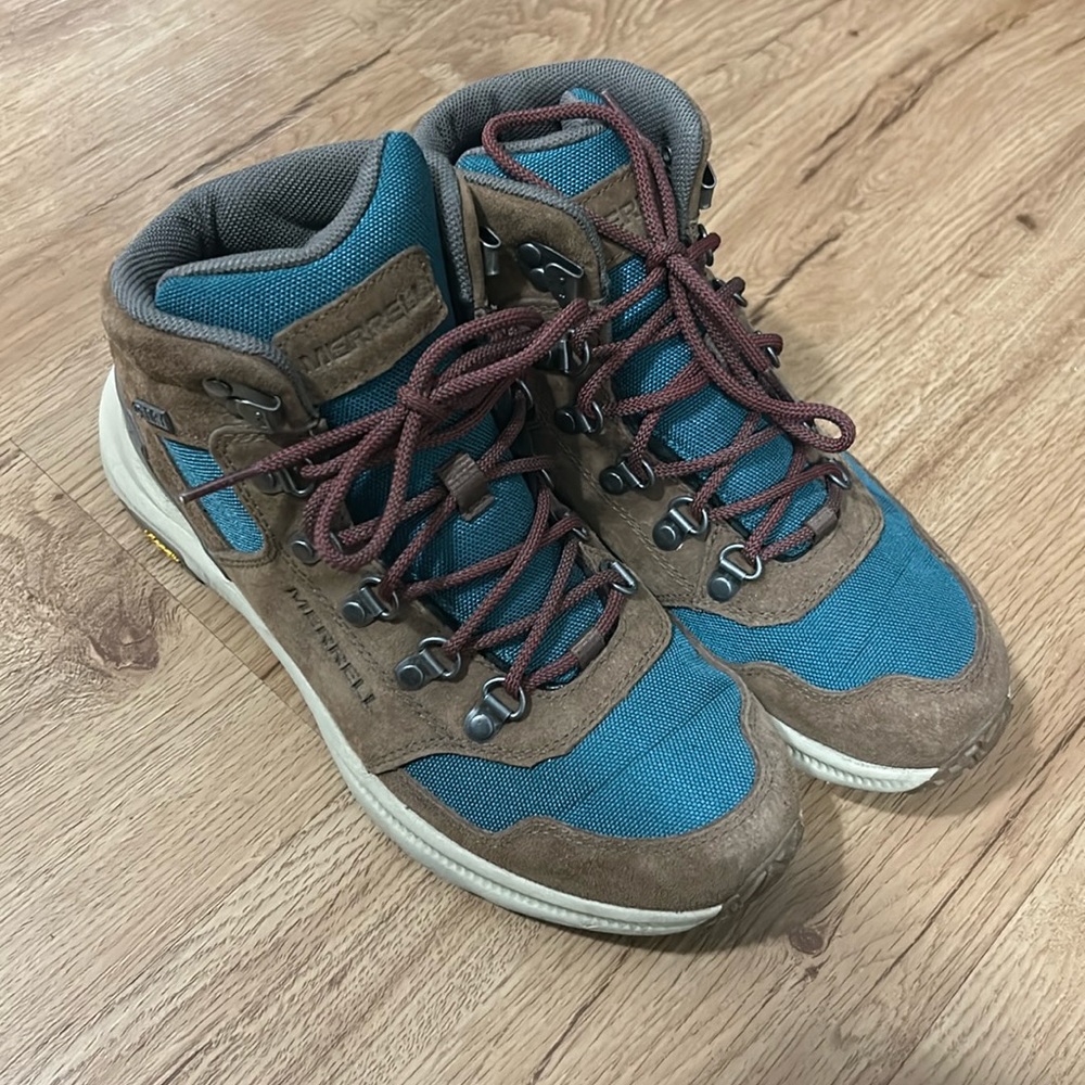 Merrell Mid Dragonfly Waterproof Hiking Boots